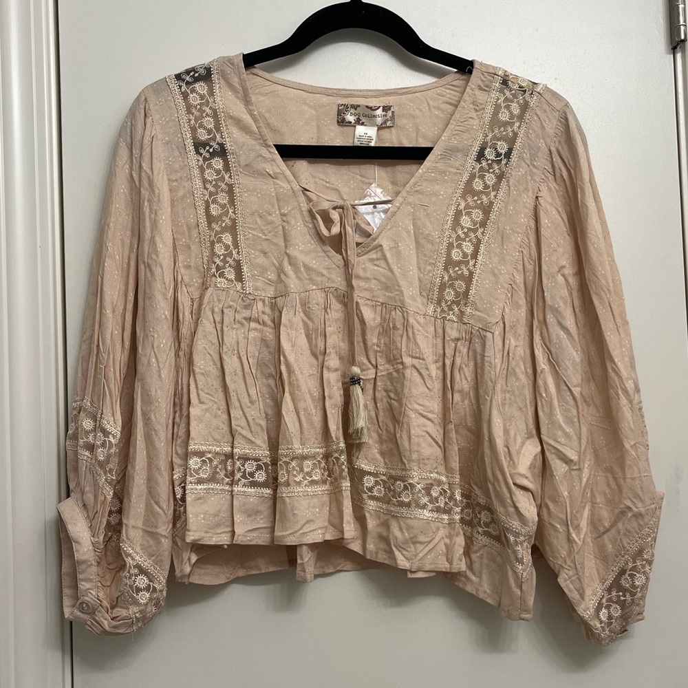 ⛵️Bohemian Beige Lace Trim Blouse